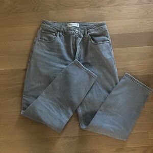 Abercrombie and Fitch, the mom high rise jean, size 27, curve love